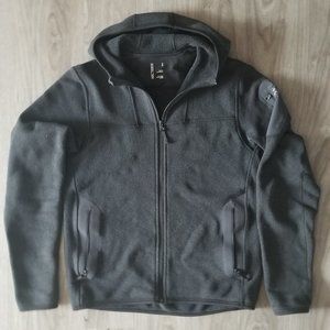 Arc'teryx - Zip-up Hoodie - Small